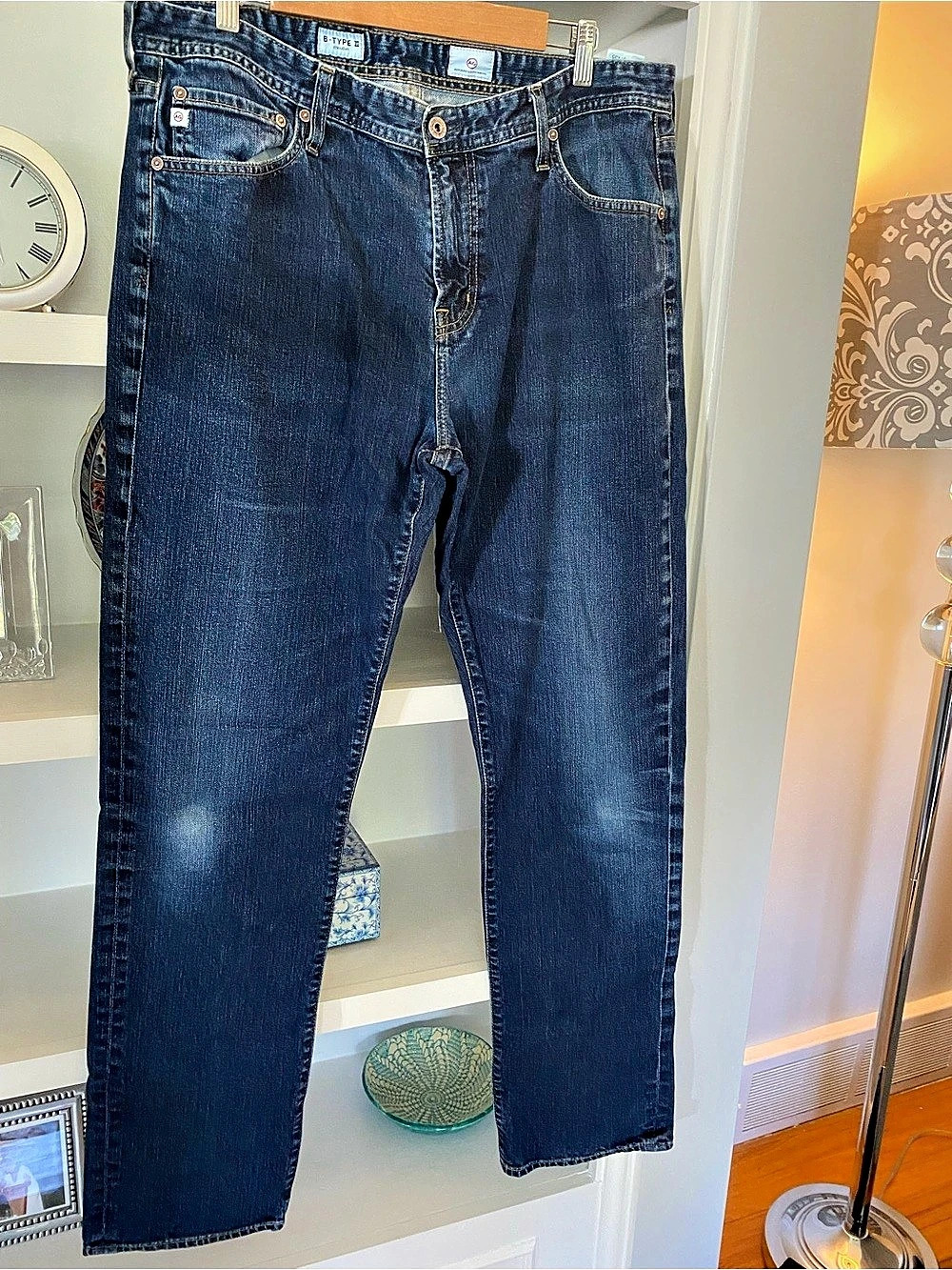 AG Adriano Goldschmied Straight Leg Jeans in Blue Like New except knees a little